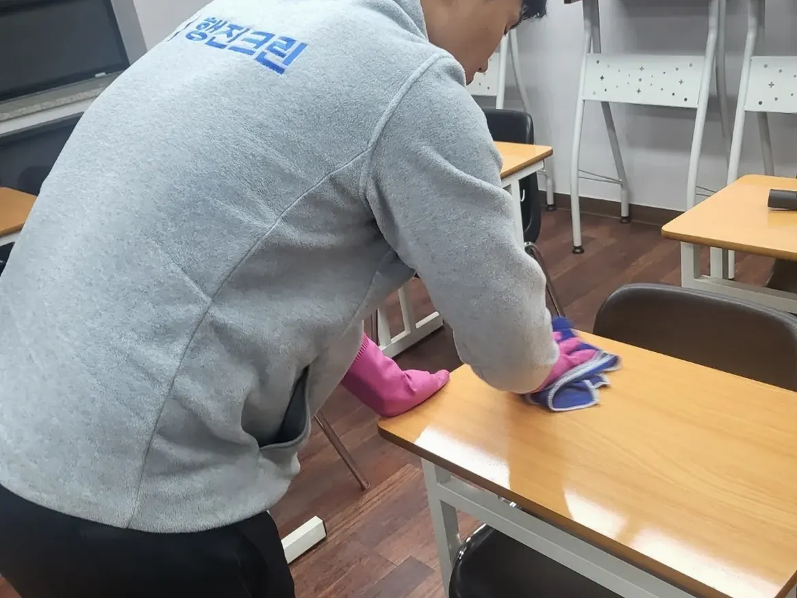 동구 미포동 유치원 책걸상 교실 위생청소 사례 - 행진크린