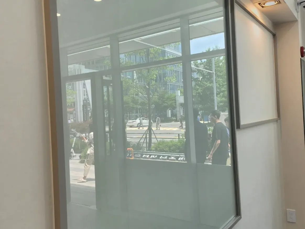 동구 동부동 건물 복도·대기 동선 야간 위생청소 사례 - 행진크린